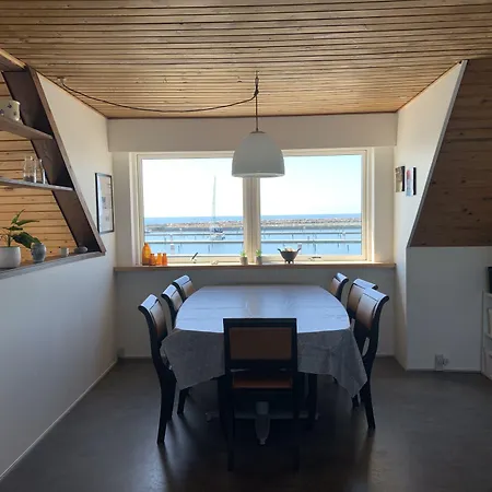 بيت ضيافة Pakhuset *